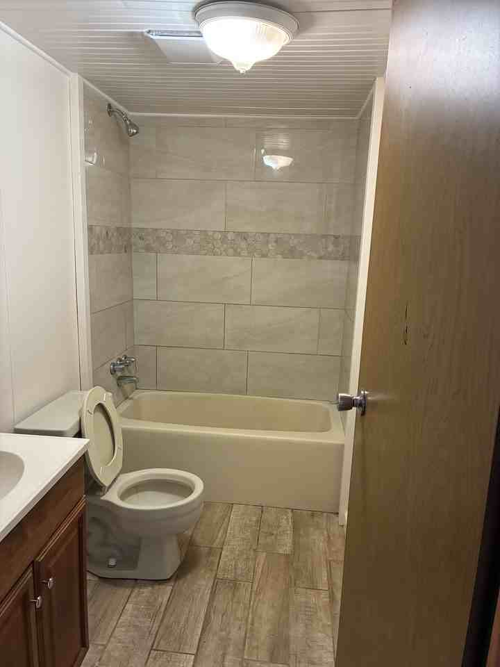 76 Oak Tree Park - Photo 7 of 17