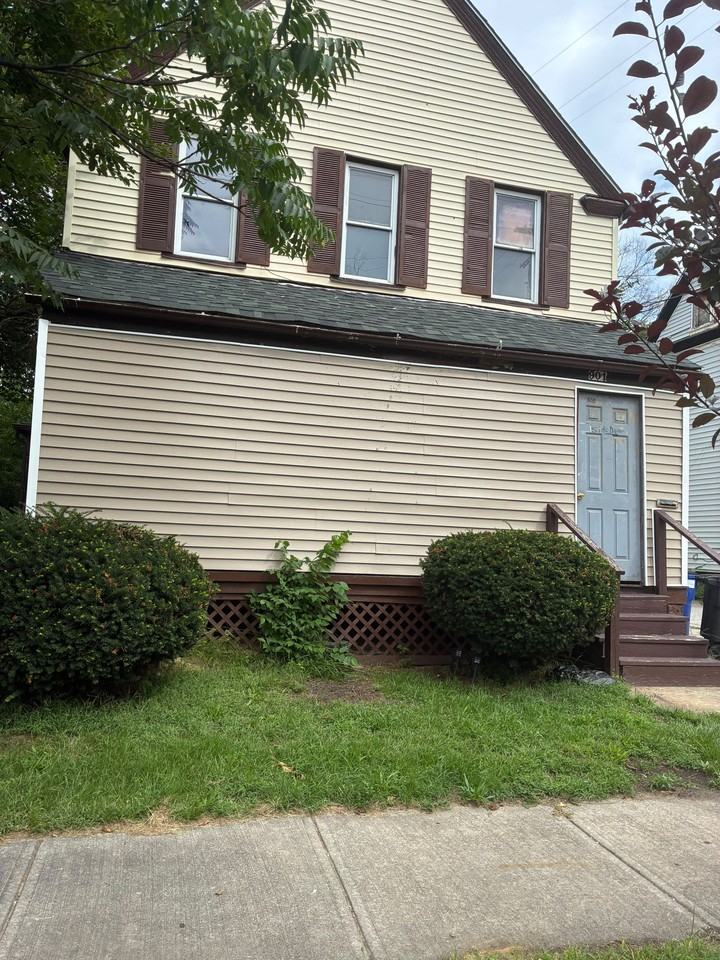 901 Ida Ave #2 - Photo 2 of 7