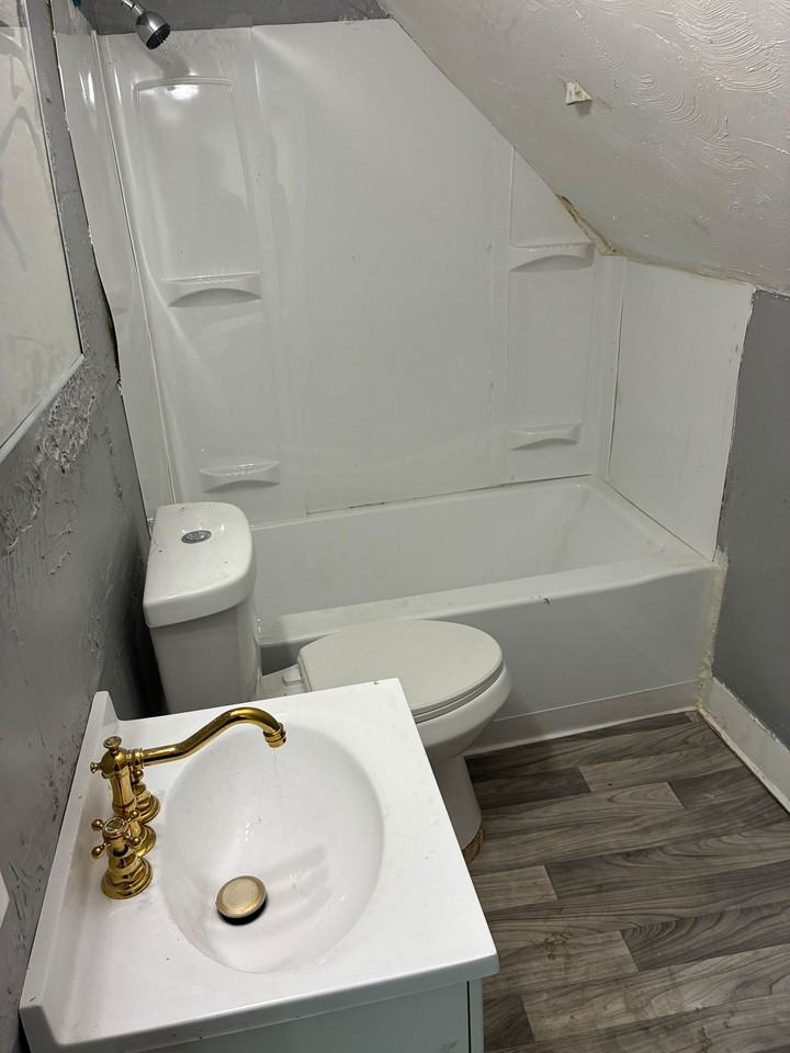 901 Ida Ave #2 - Photo 4 of 7