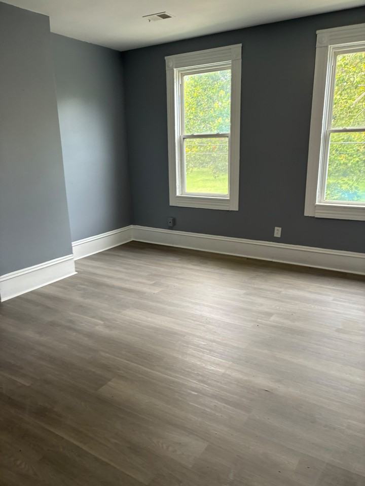 901 Ida Ave #2 - Photo 5 of 7