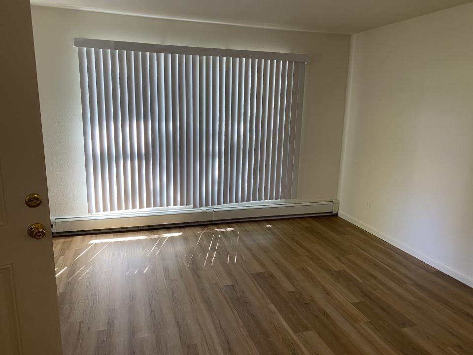2513 7th Ave N - Photo 2 of 8