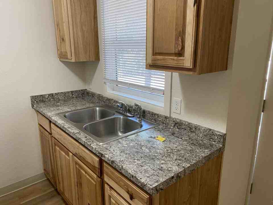 2513 7th Ave N - Photo 5 of 8