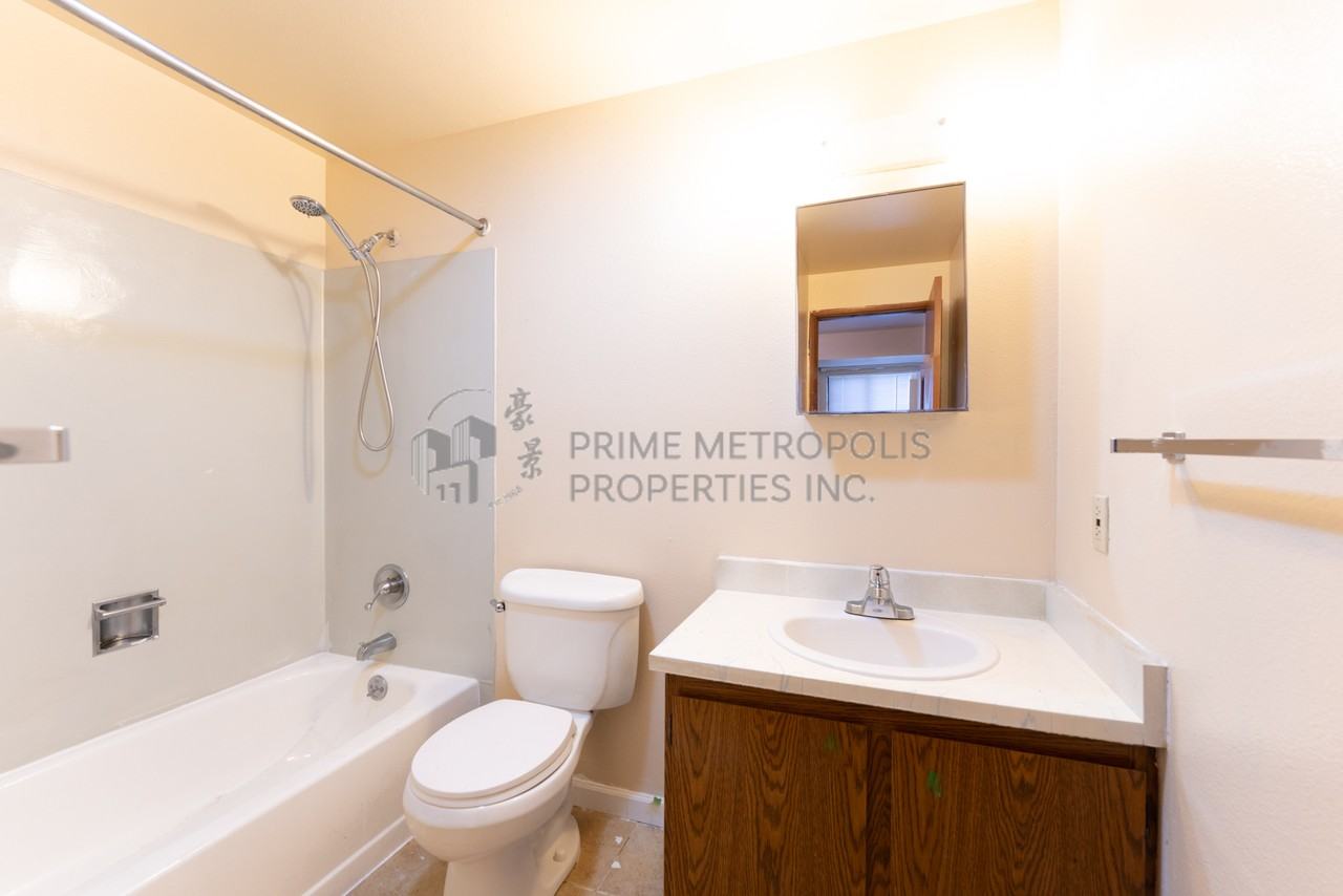 8606 23rd Ave Ne #1 - Photo 6 of 19