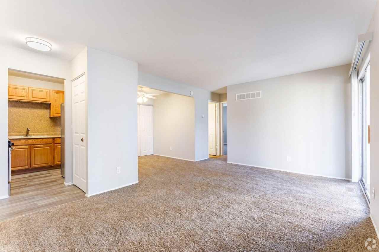 2430 Dexter Ave #2 - Photo 3 of 11
