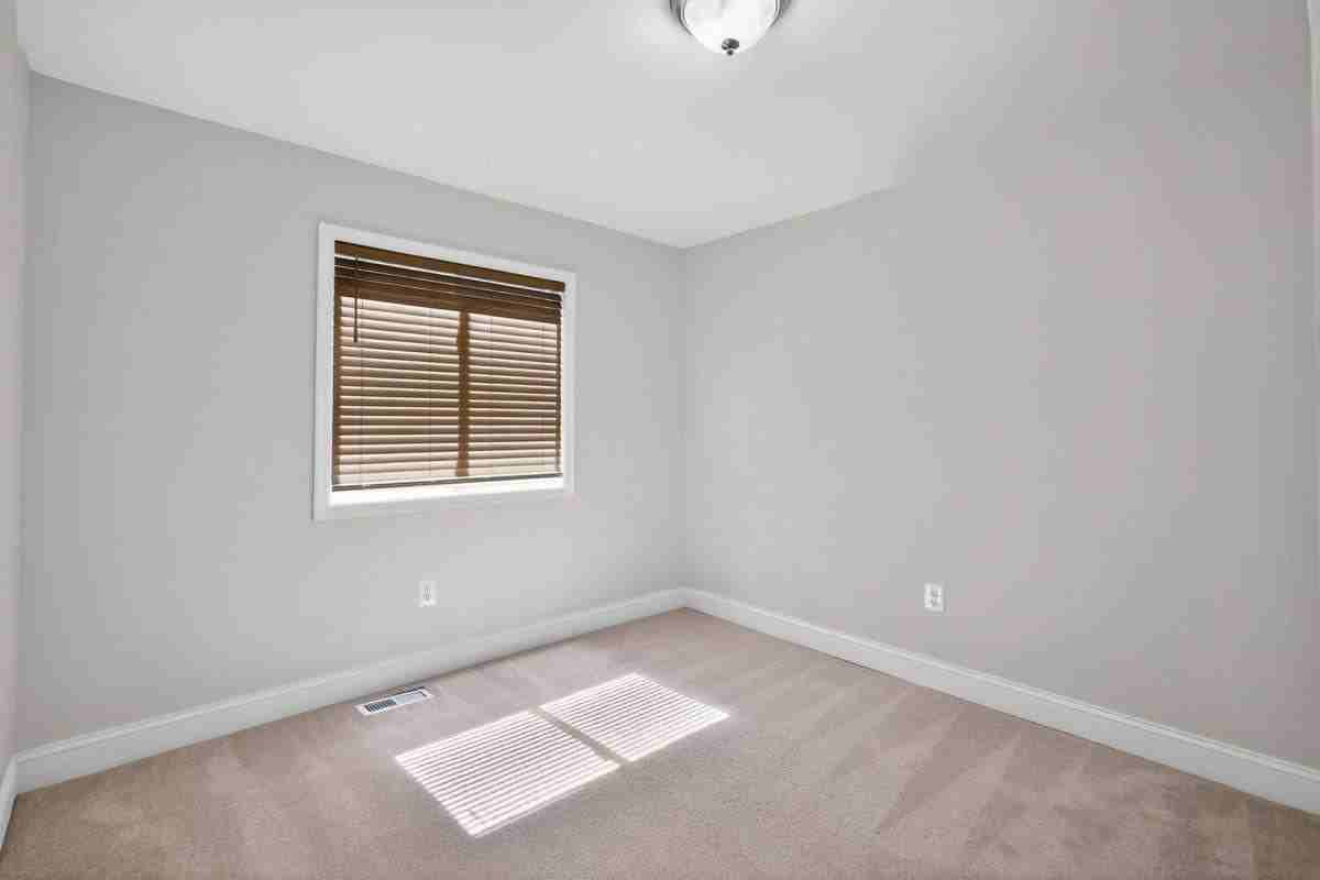 14012 Duckett Rd - Photo 7 of 10