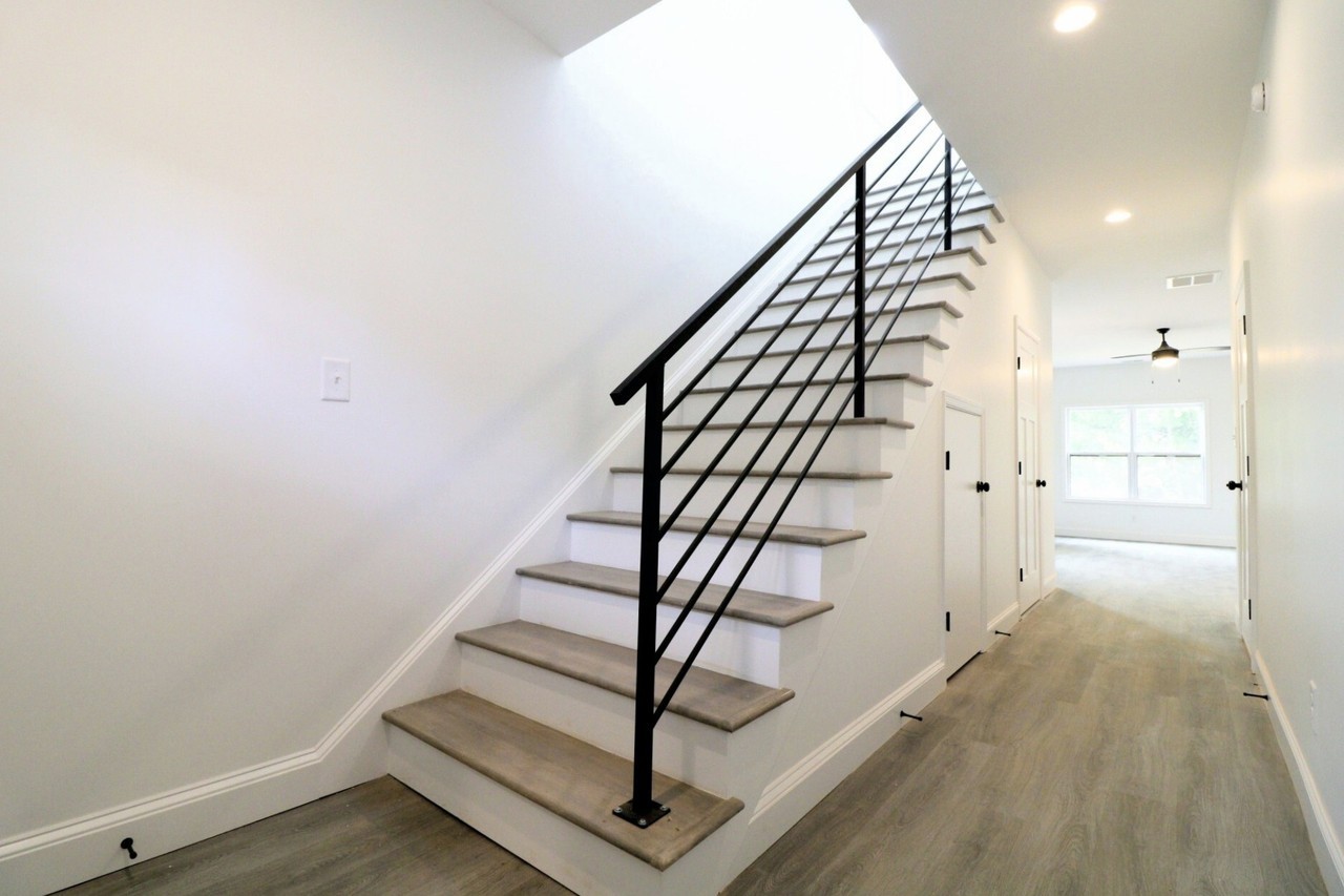125 Independence Ln #125 - Photo 3 of 33