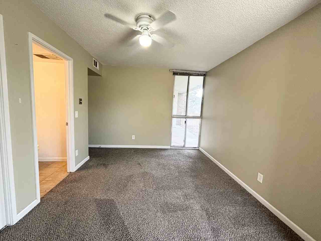 710 Eastsouth #2E - Photo 7 of 31