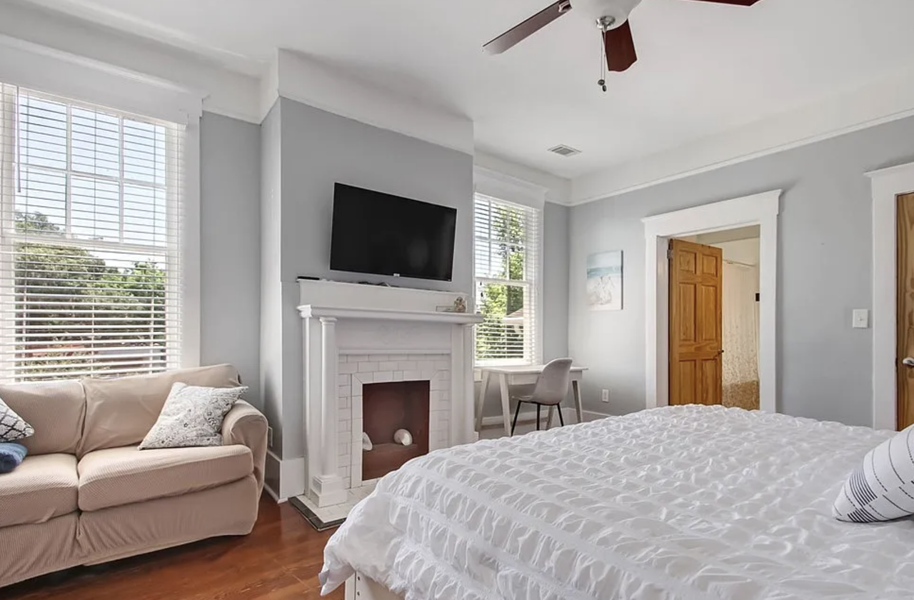 315 E 38th St #1 - Photo 7 of 28