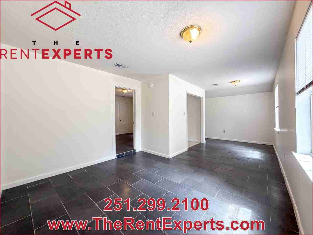 704 Louise Dr W - Photo 7 of 15