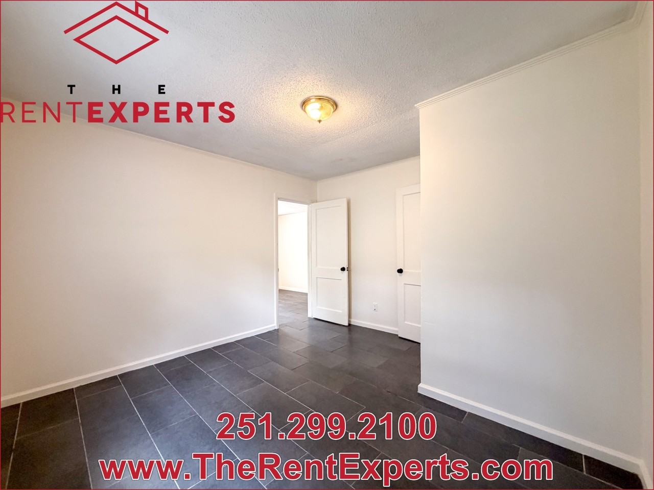 704 Louise Dr W - Photo 3 of 15