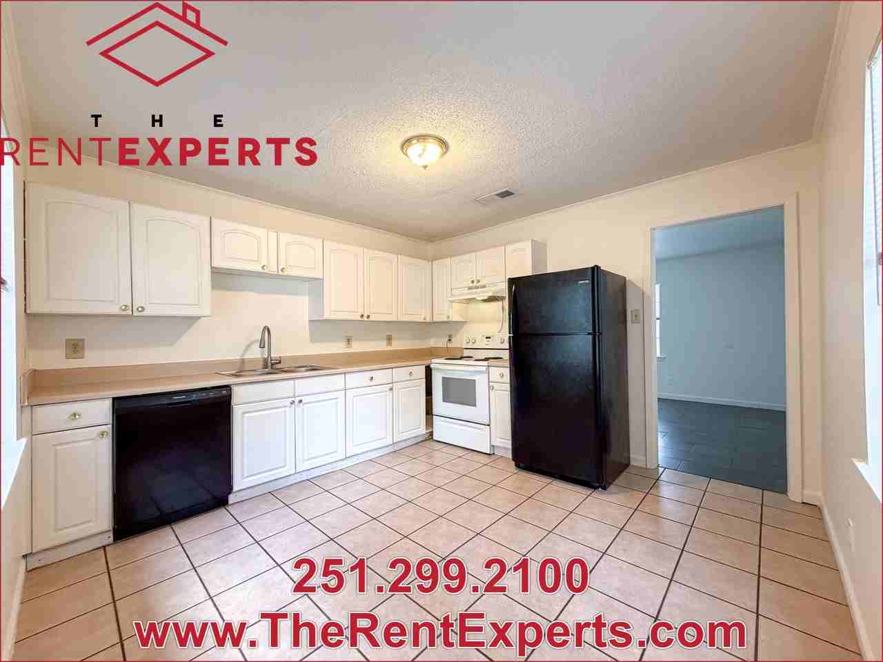 704 Louise Dr W - Photo 6 of 15