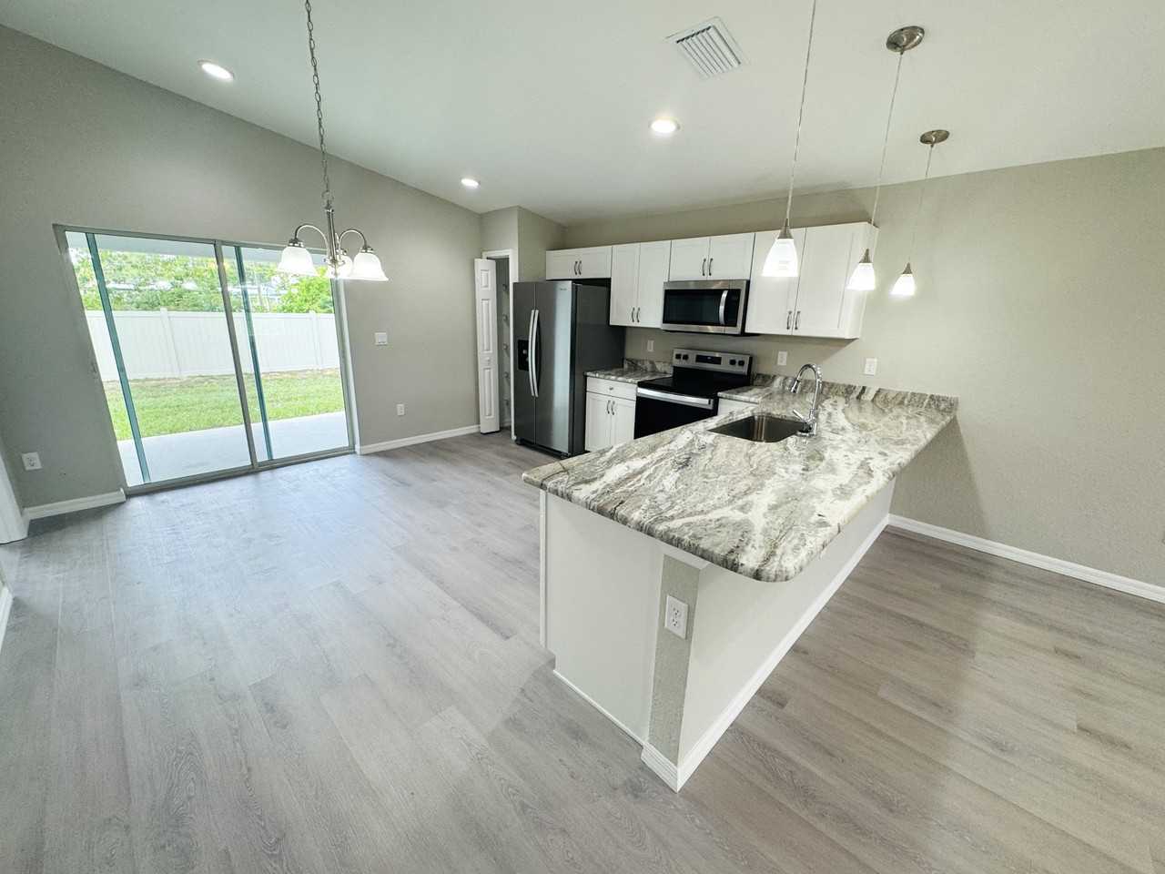 6574 Southeast 108Th Lane Claims@Realtymiamigroup.Com - Photo 3 of 13