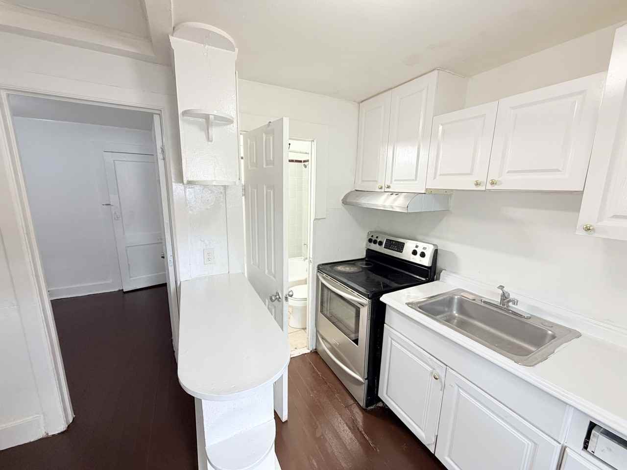 4343 Pinewood Ave #4343 - Photo 7 of 9