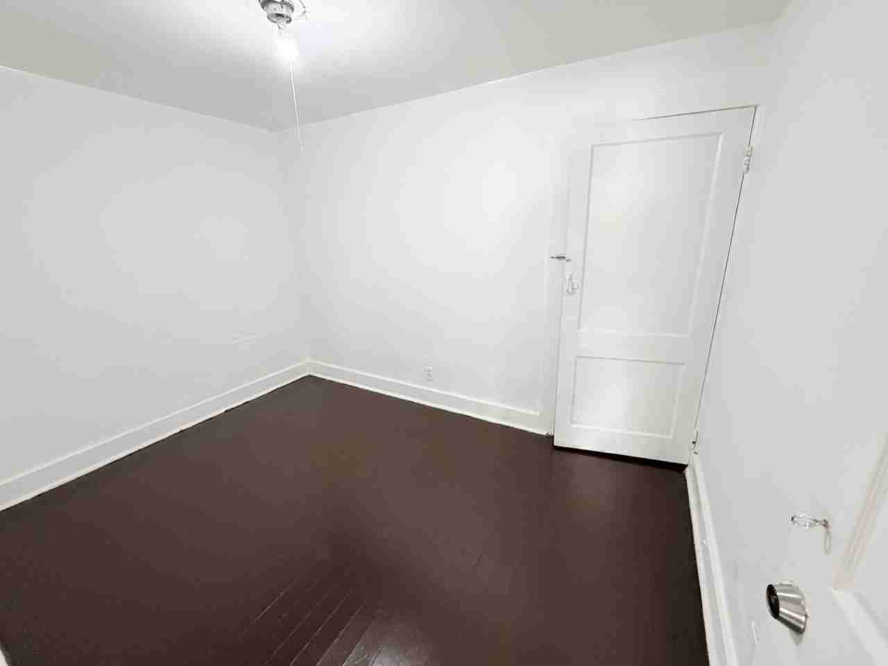 4343 Pinewood Ave #4343 - Photo 4 of 9