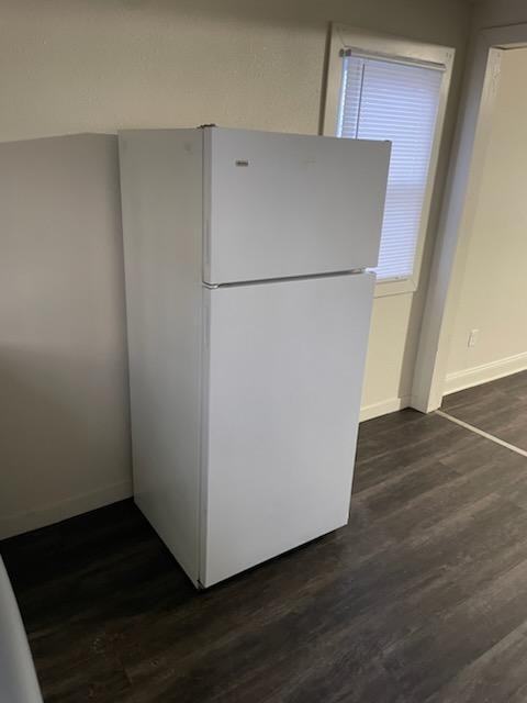 1519 W Perkins Ave #1519 - Photo 4 of 7