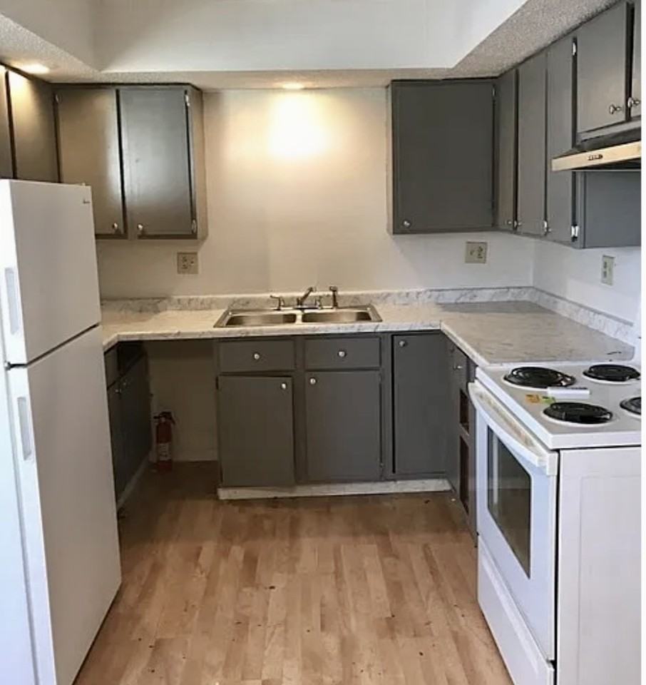 209 W Beardsley Ave #1 - Photo 4 of 12