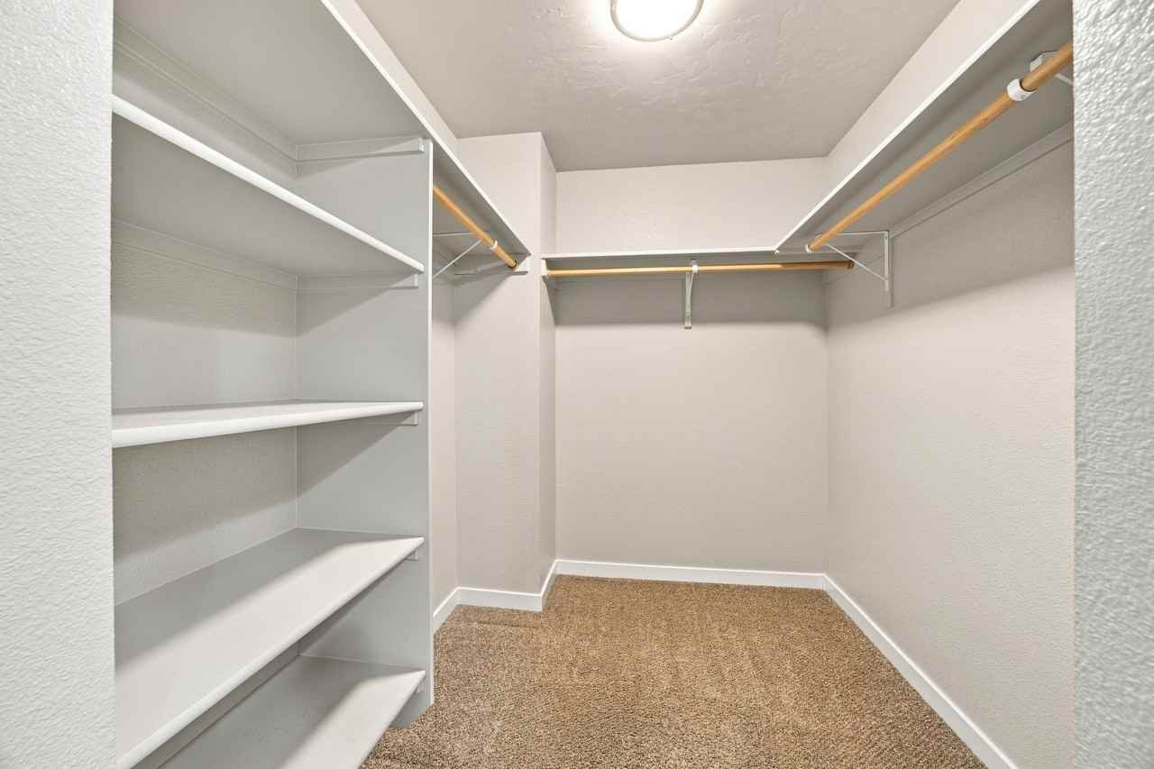 10043 W Campville St - Photo 4 of 24