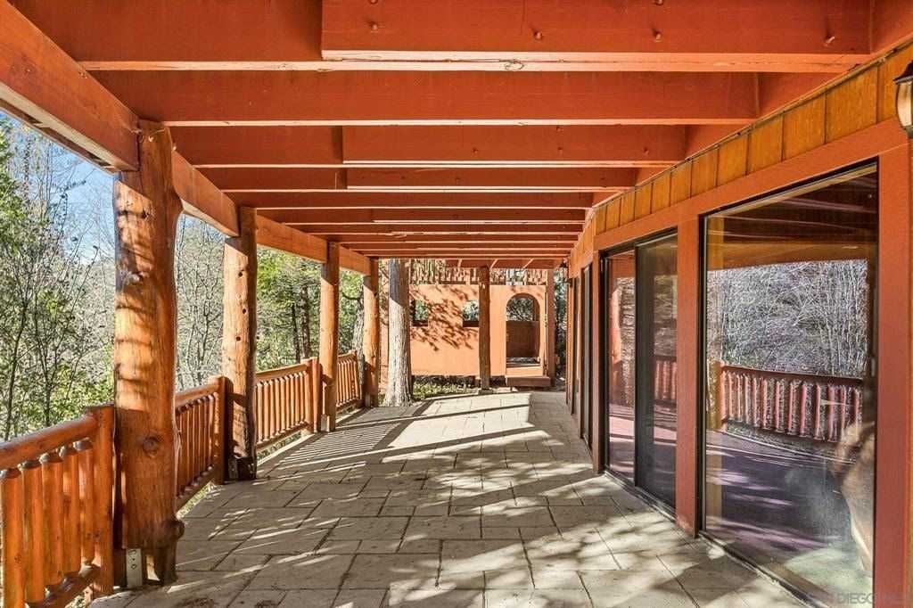 683 Grass Valley Rd - Photo 5 of 27