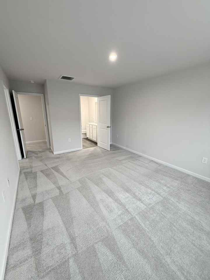 400 El Camino Dr - Photo 4 of 31
