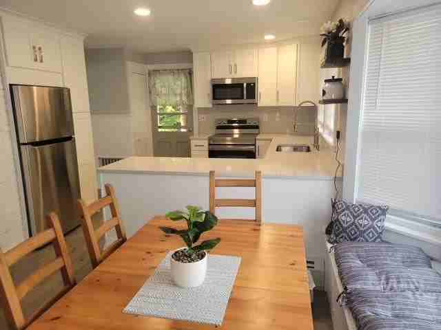 9 Reservoir Rd - Photo 4 of 10