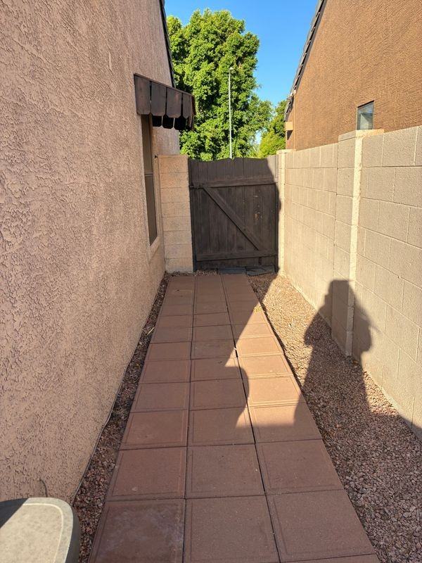 9024 N 14th Dr - Photo 3 of 21