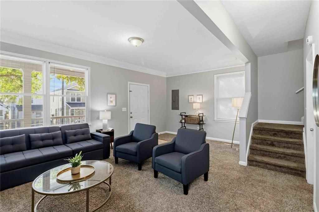 639 Ira St Sw - Photo 4 of 21
