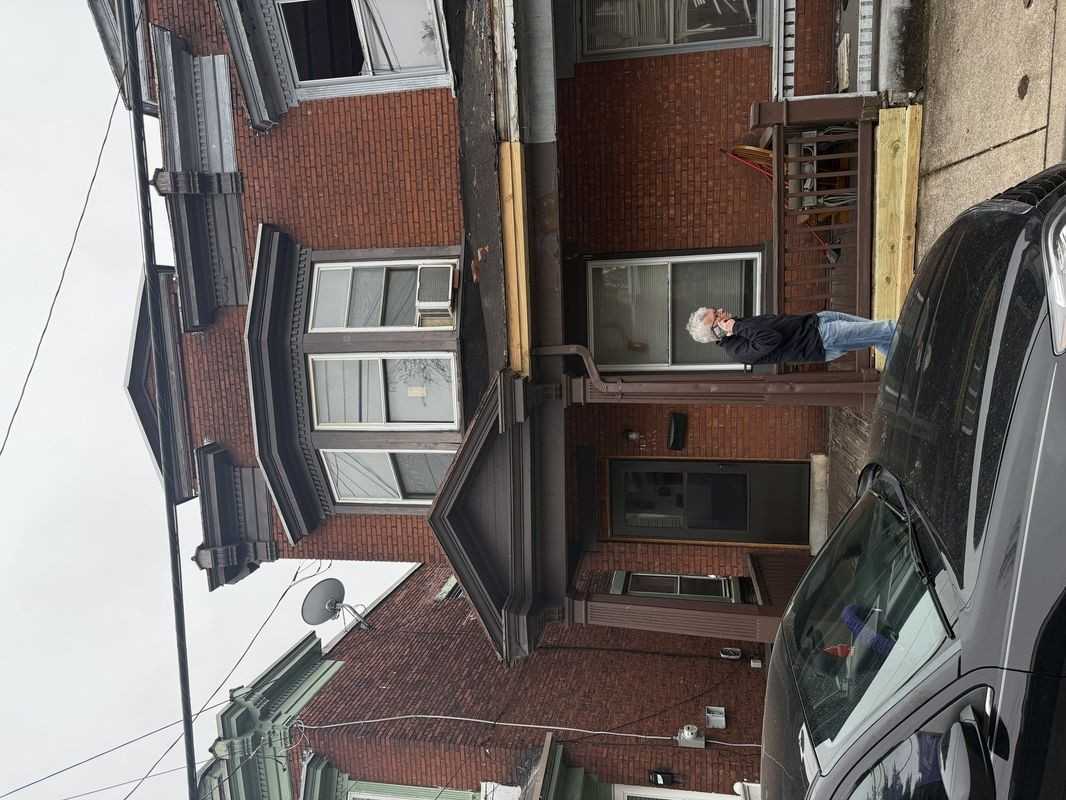 2124 Susquehanna St - Photo 2 of 4