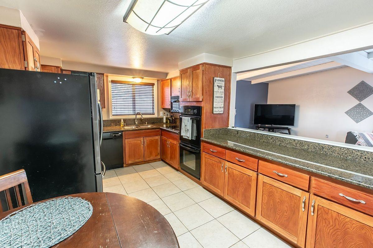 10819 Berwick Way - Photo 7 of 18