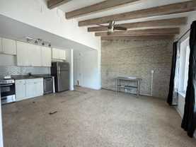 902 Se 12th St - Photo 1 of 1