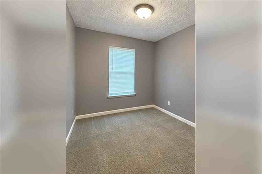 5856 Rock Rd - Photo 7 of 10