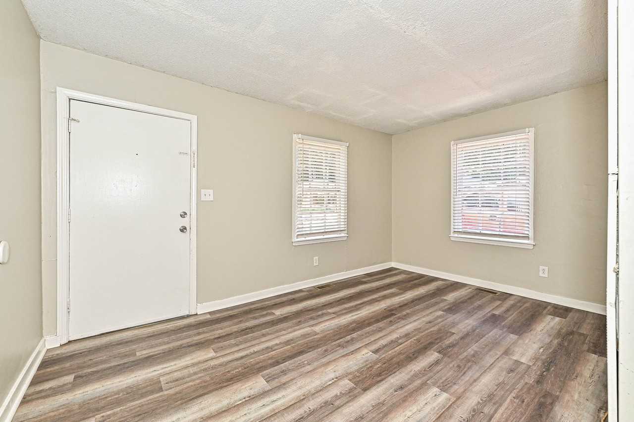 1900 Lasalle St #1 - Photo 3 of 18