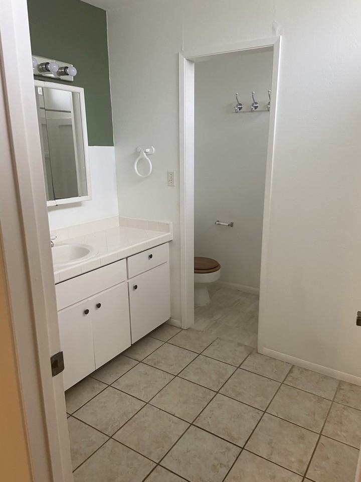 44 Olena St #15051469 - Photo 2 of 12