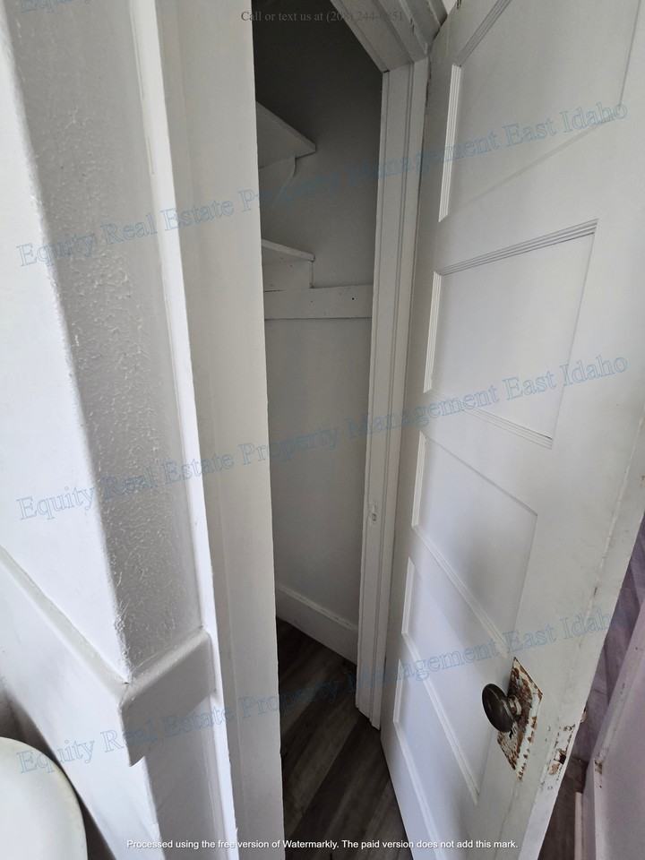 921 W Clark St #1 - Photo 4 of 40