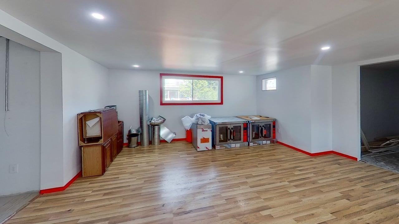 4 Ten Eyck Ave - Photo 4 of 21