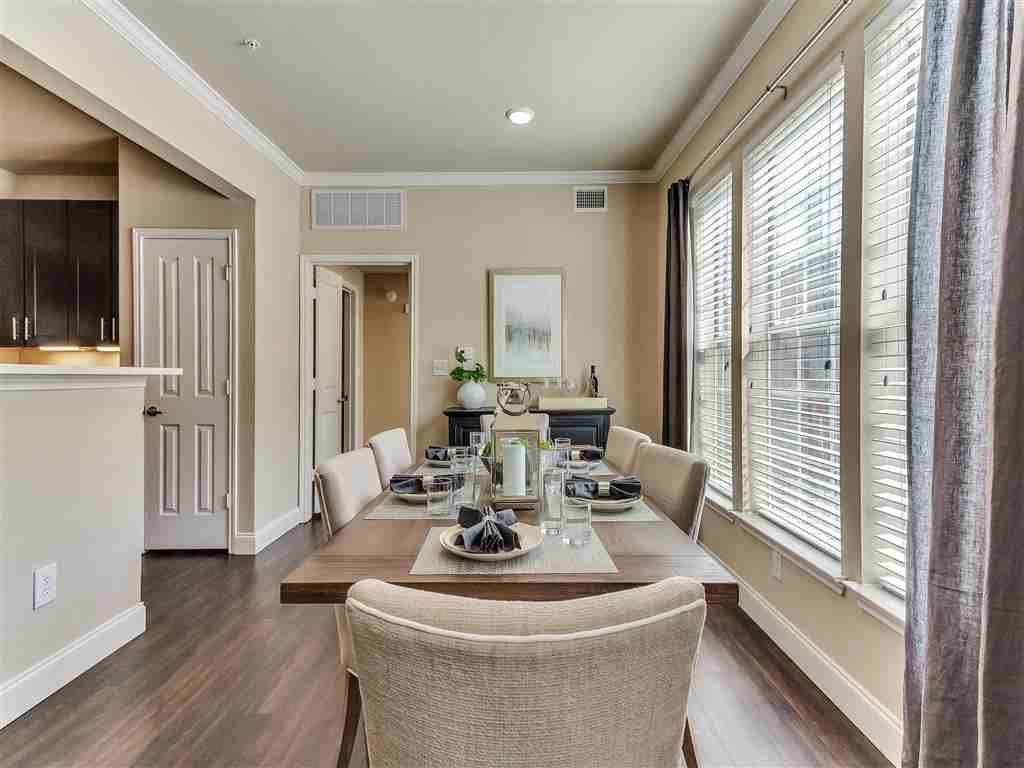 The Caruth Premier Townhome Apartments - Photo 4 of 36