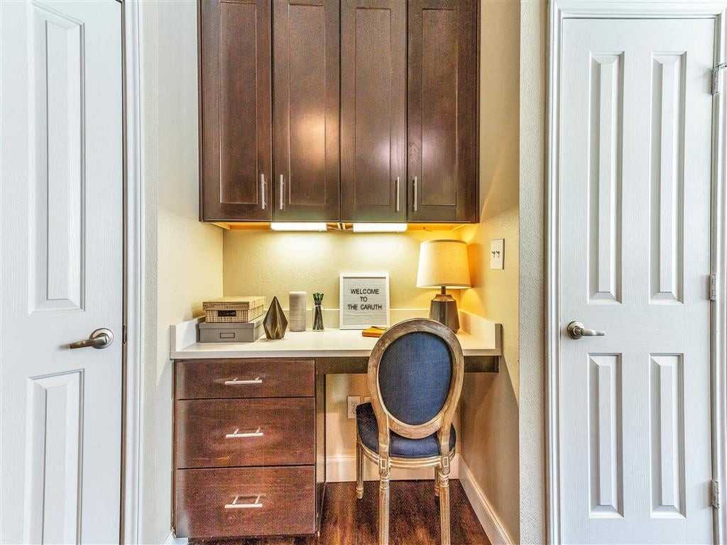 The Caruth Premier Townhome Apartments - Photo 6 of 36