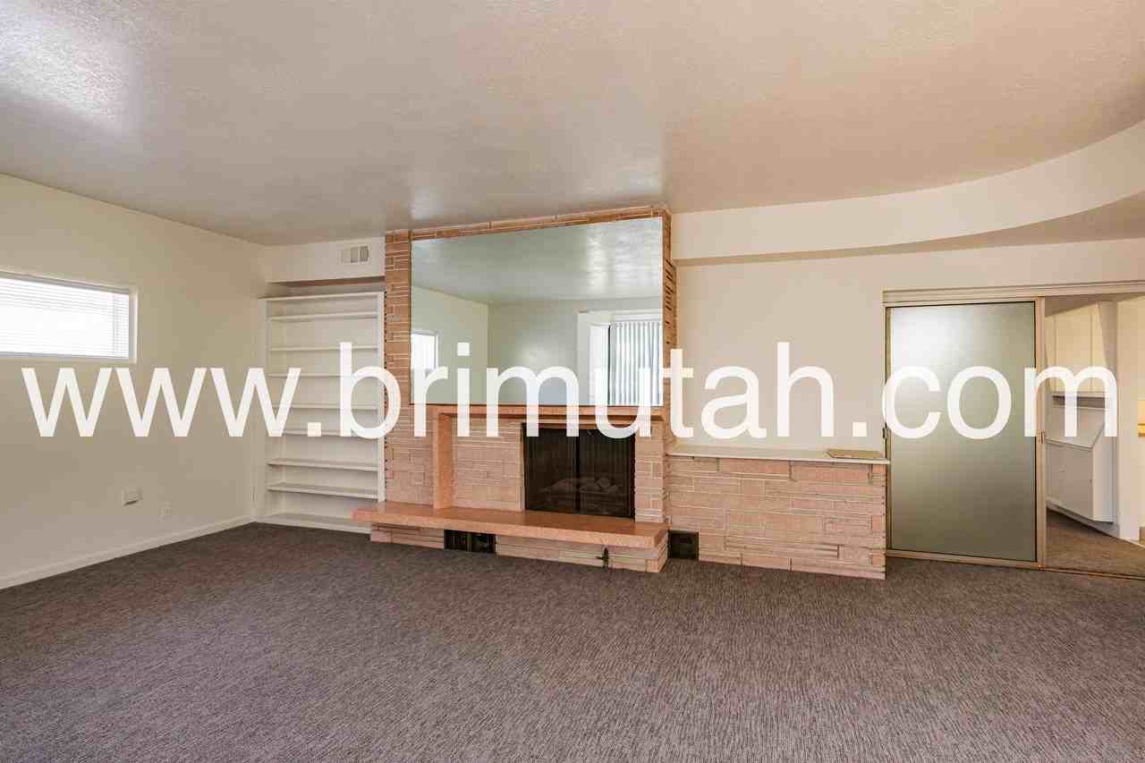 3665 S St #3665 - Photo 2 of 26