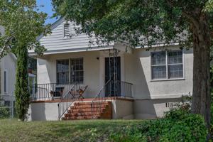 featured image of 729 Heard Ave
