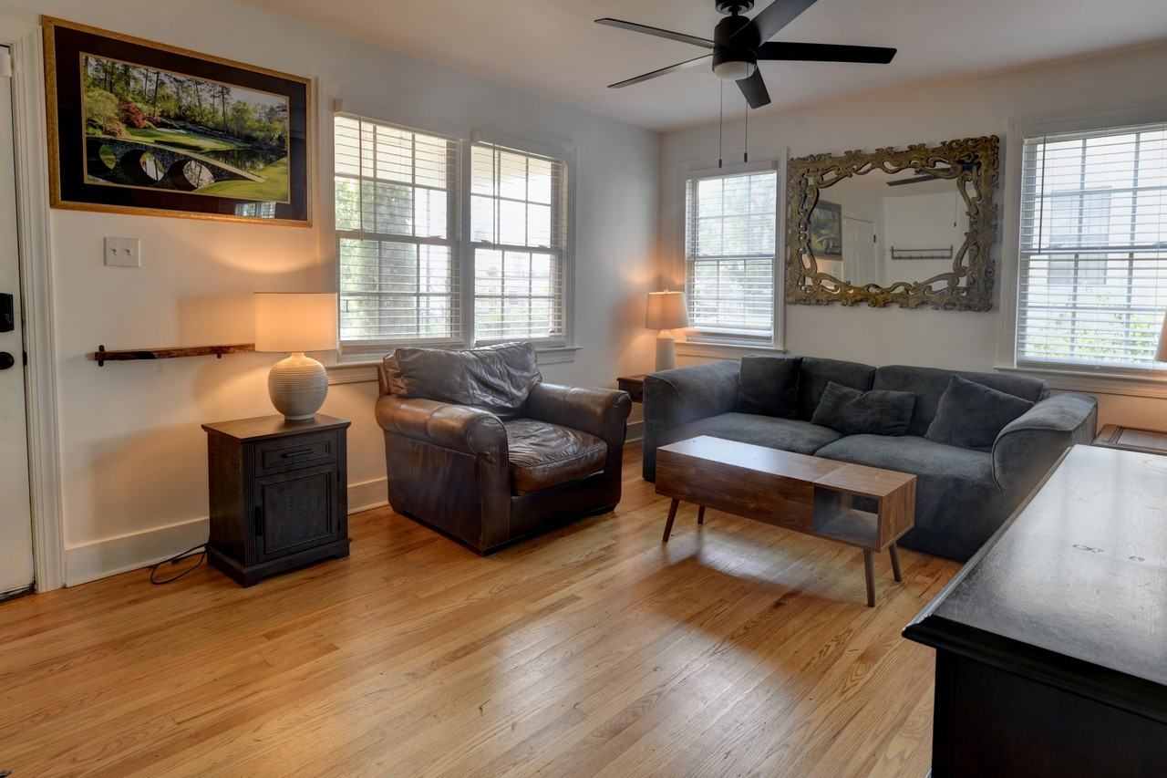 729 Heard Ave - Photo 2 of 28
