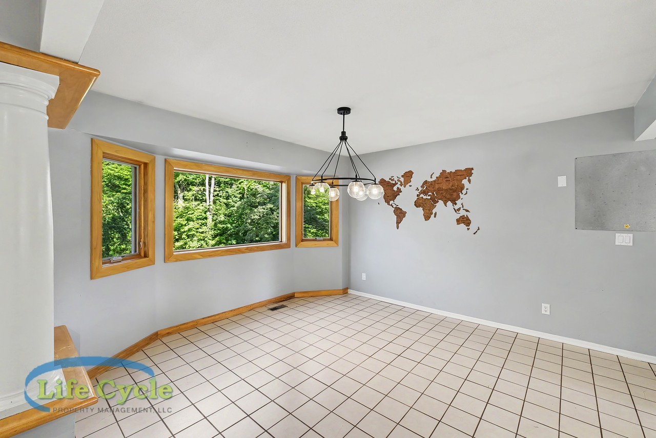 4395 Shady Oak Ct #1 - Photo 6 of 19