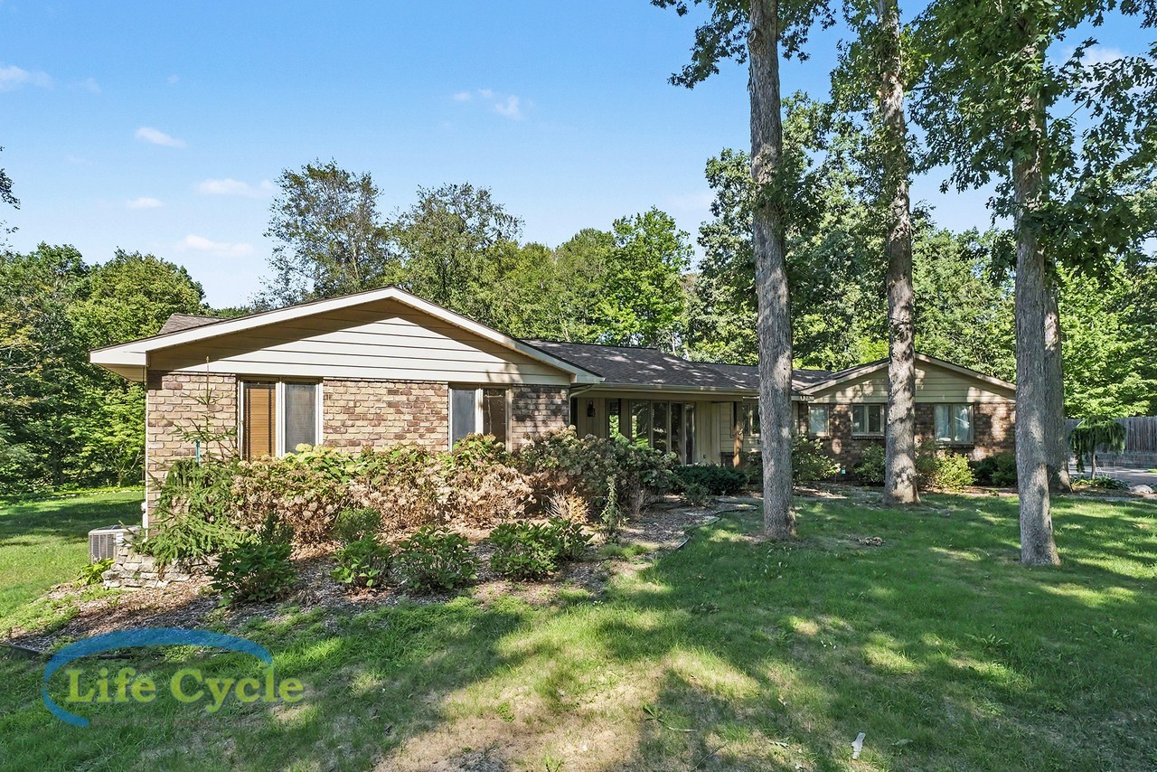4395 Shady Oak Ct #1 - Photo 2 of 19