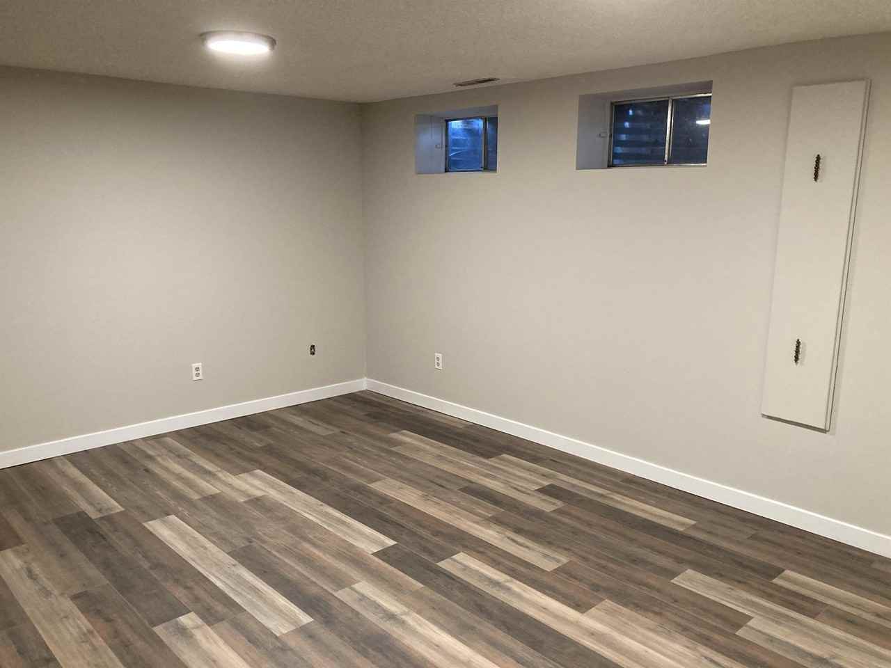 172 Olympus Cir - Photo 4 of 15