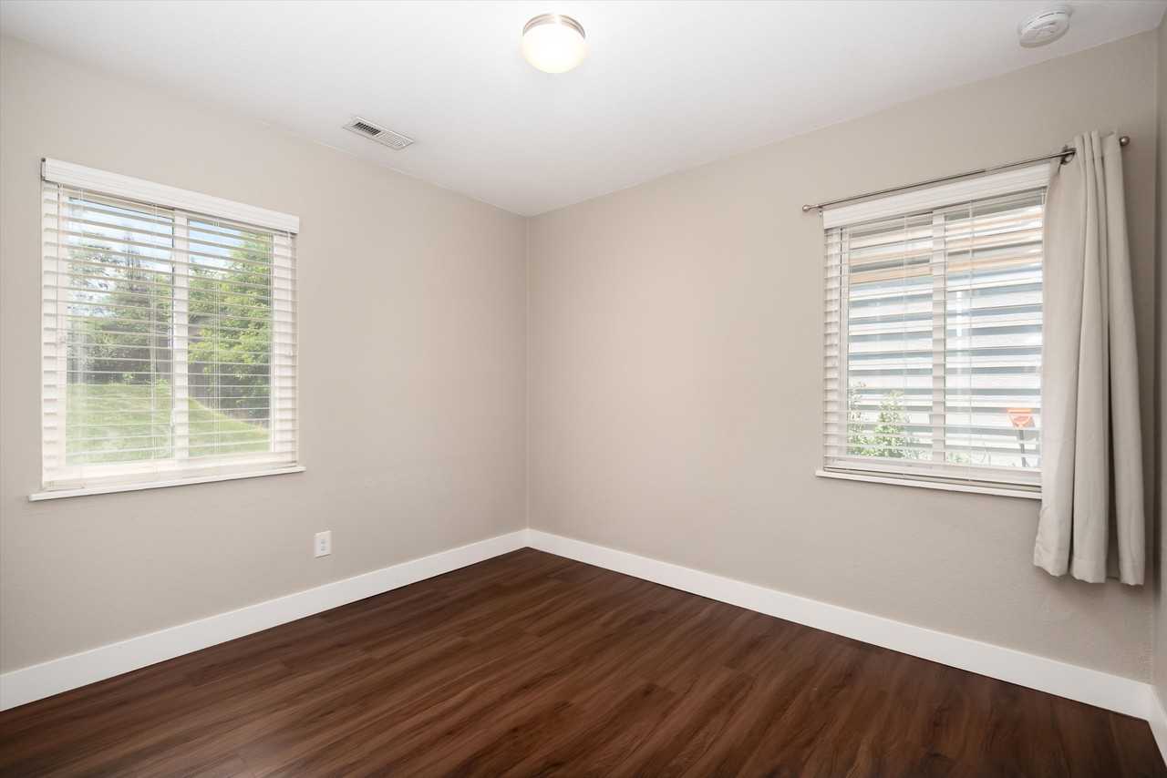 5290 Highline Pl - Photo 7 of 30