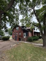 featured image of 201 E 2nd St #3