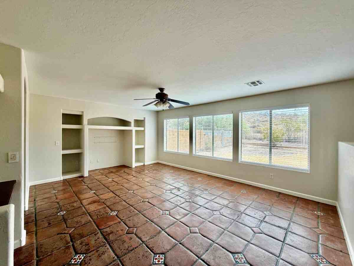 6423 W Villa Linda Dr - Photo 2 of 20