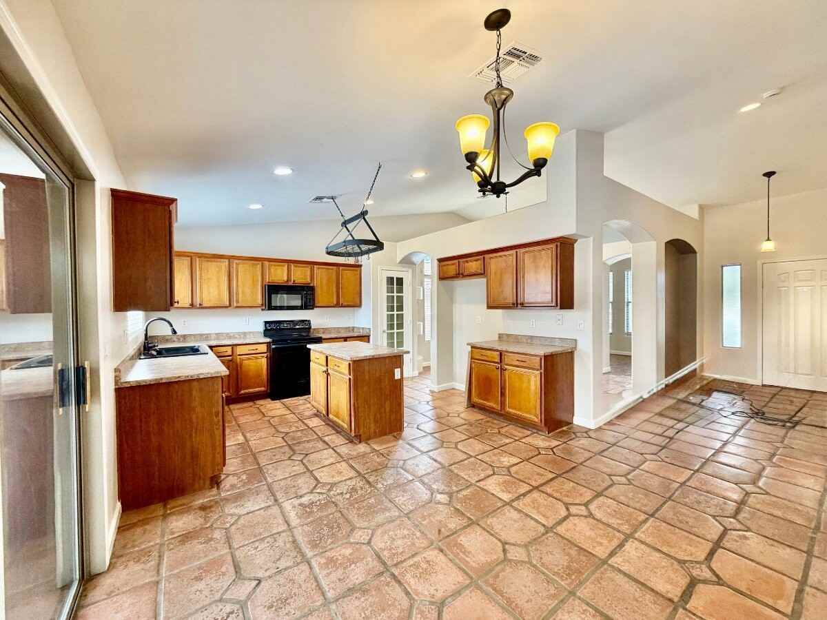 6423 W Villa Linda Dr - Photo 6 of 20