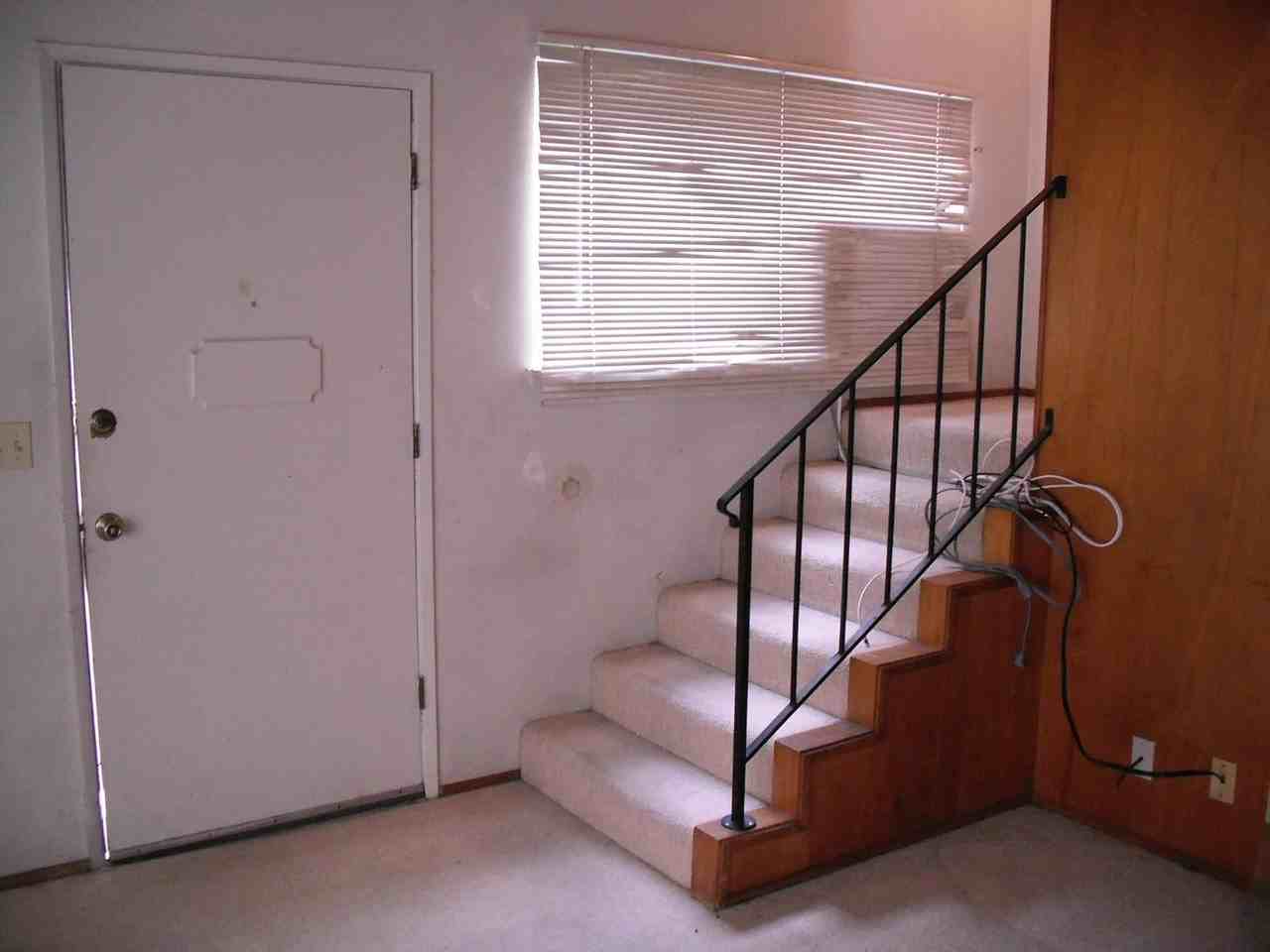 4536 Hamilton Ave #3 - Photo 5 of 12