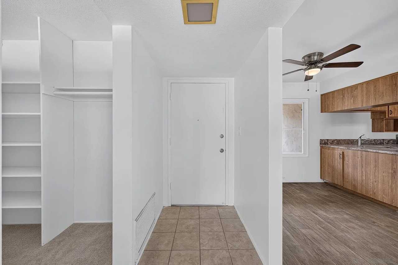 1129 Nidrah St - Photo 4 of 19
