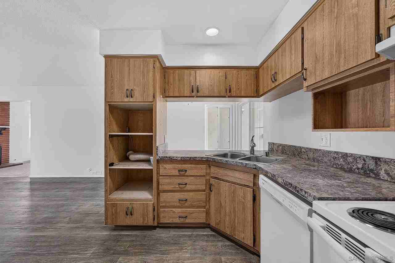 1129 Nidrah St - Photo 6 of 19