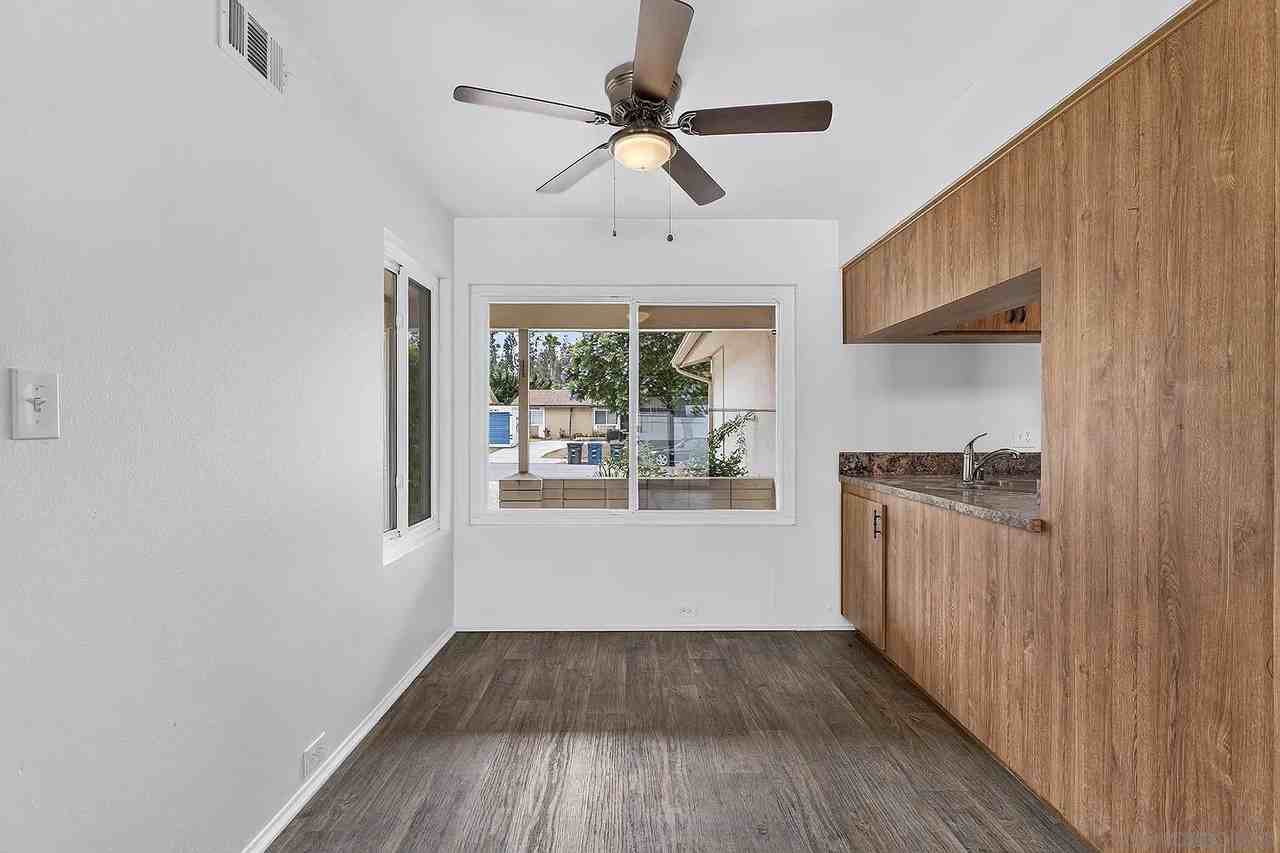 1129 Nidrah St - Photo 7 of 19